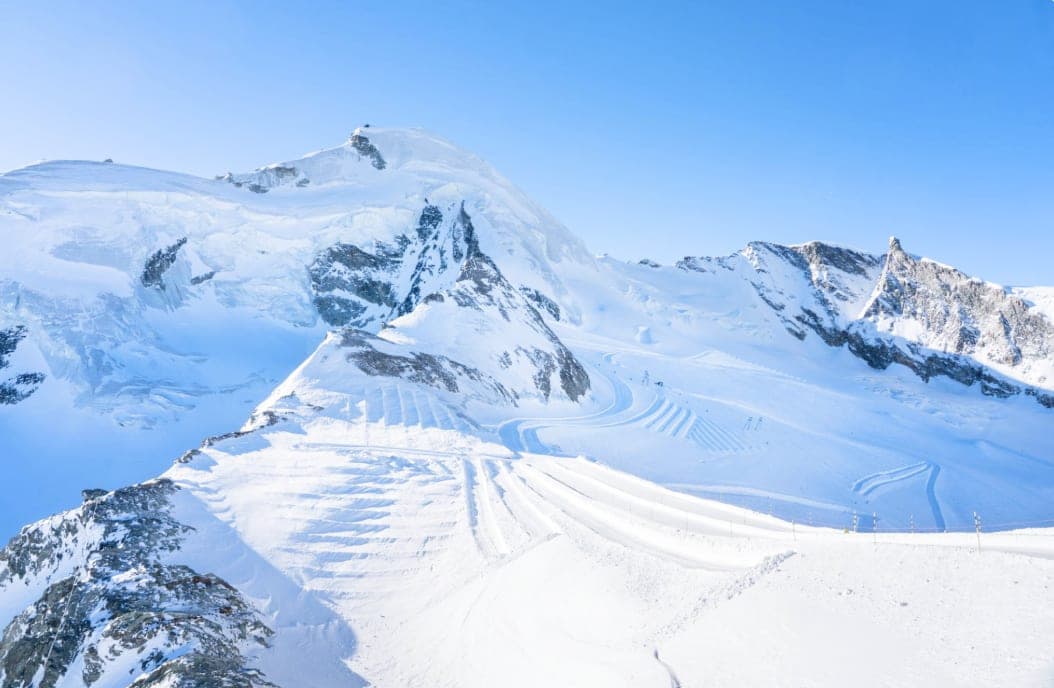Placeholder: glacier and peaks above Saas-Fee